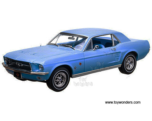 Ford Mustang Coupe 